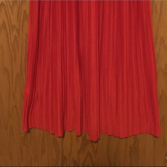 St. Tropez Pleated Skirt - Picture 2 of 2
